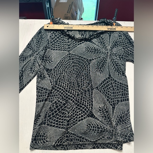 Lynn Ritchie Black & White Abstract Print Blouse | Size L | Silk Cotton Blend - Picture 5 of 6